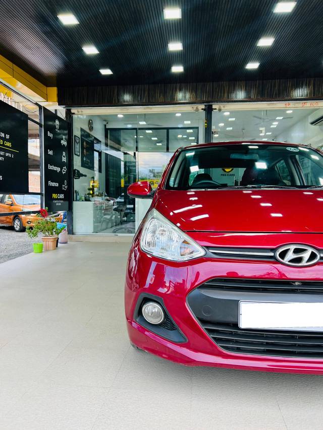https://images10.gaadi.com/usedcar_image/4555725/original/processed_6e5a06c43fc0563dcedc7a1a633b5597.jpg?imwidth=6401