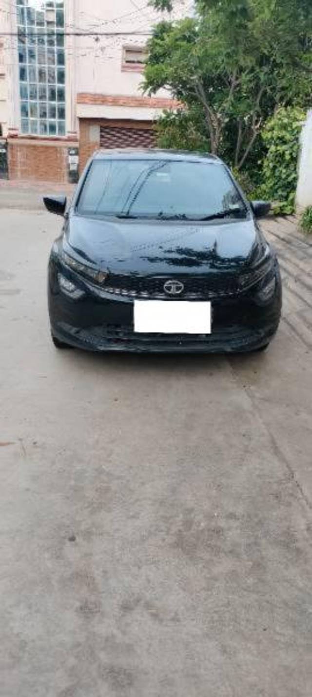 https://images10.gaadi.com/usedcar_image/4555763/original/processed_4e811937-5cbf-4f3d-91ab-18ab14536238.jpg?imwidth=6401