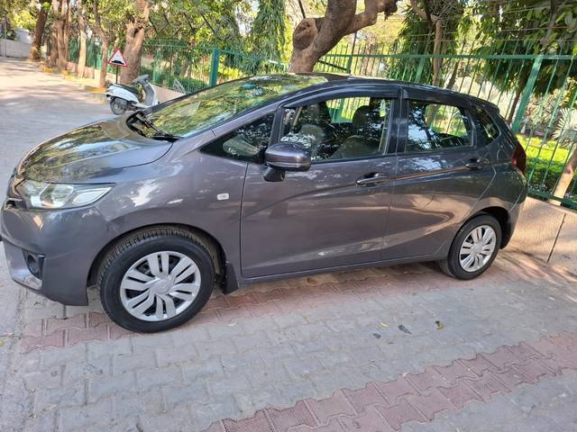https://images10.gaadi.com/usedcar_image/4555768/original/543a864b49cf5f014297966375b16fa1.jpg?imwidth=6400