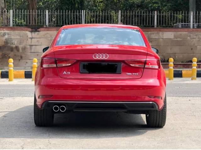 https://images10.gaadi.com/usedcar_image/4555775/original/processed_5d255ab08a95cda3dbb1085d019a495e.jpg?imwidth=6401