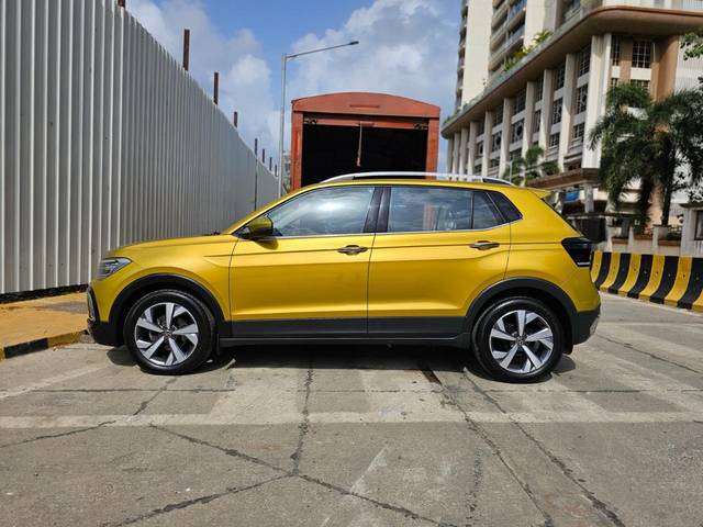 https://images10.gaadi.com/usedcar_image/4555782/original/f3d562282c8ce83a3bc3856758aac119.jpg?imwidth=6402
