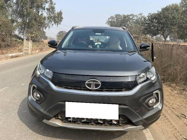 https://images10.gaadi.com/usedcar_image/4555797/original/processed_8dfbf9ae-f3dc-4f3e-b139-d6ad46d9c12e.jpeg?imwidth=6402