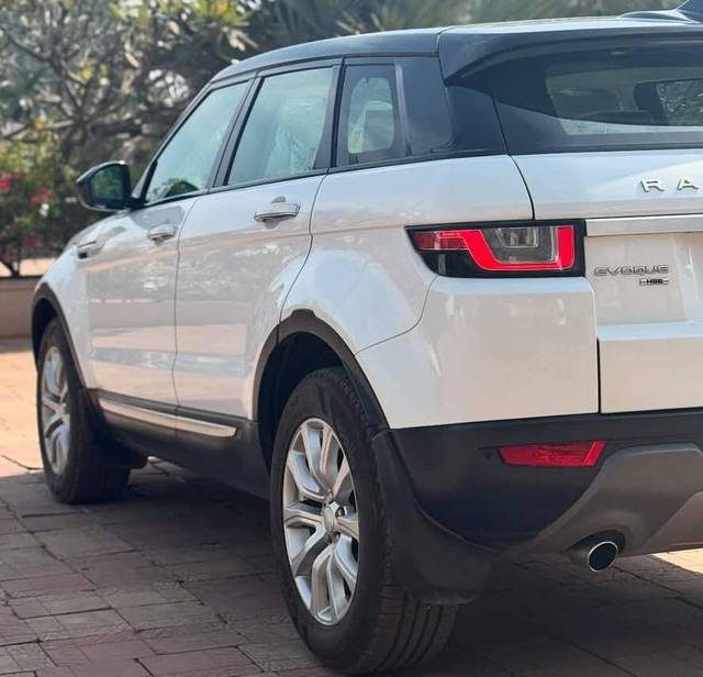 https://images10.gaadi.com/usedcar_image/4555801/original/processed_eb3eec6d412636b169ef98538faa40df.jpg?imwidth=6402