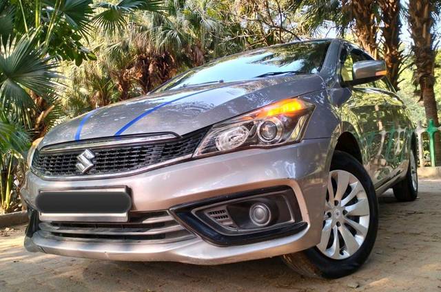 https://images10.gaadi.com/usedcar_image/4555803/original/b0b2520296040ae067e030abd8471c4e.jpg?imwidth=6402