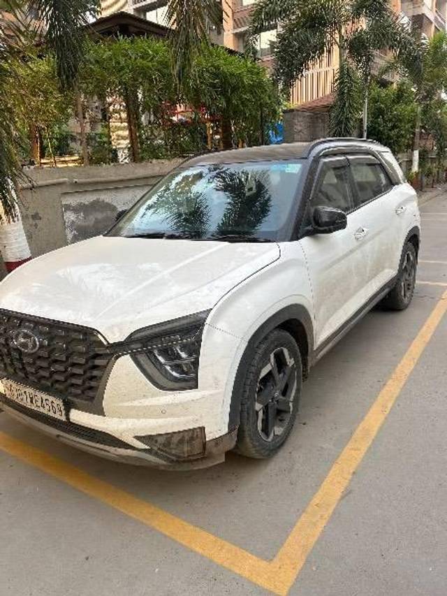 https://images10.gaadi.com/usedcar_image/4555812/original/processed_d9d59a53-f73f-4136-a00b-aadf4599047f.jpg?imwidth=6400