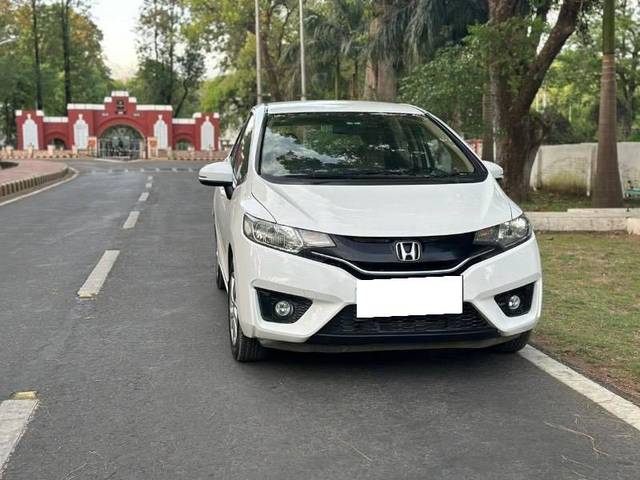 https://images10.gaadi.com/usedcar_image/4555832/original/processed_686c7a92-5da9-40f7-826f-165f50cefc0e.jpeg?imwidth=6400