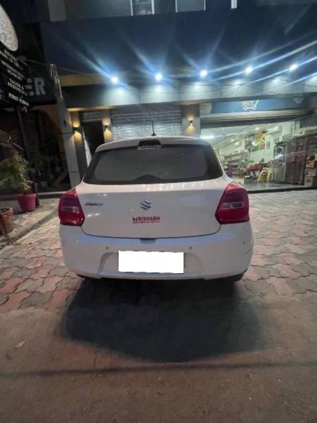 https://images10.gaadi.com/usedcar_image/4555844/original/processed_65dd8efd-ad4e-4631-b44d-79b5f3d5fbbb.jpeg?imwidth=6402
