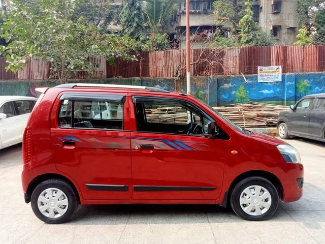 https://images10.gaadi.com/usedcar_image/4555847/original/5a72eaecc2326a9bc87d7e379a375e42.jpg?imwidth=6401