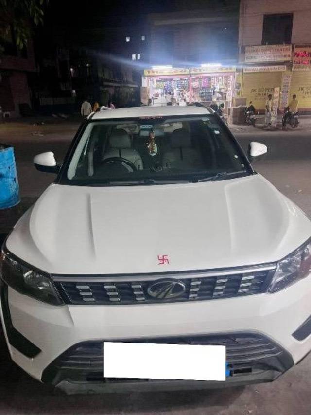 https://images10.gaadi.com/usedcar_image/4555852/original/processed_d2286460-d498-45c0-9c9f-b8880ae92244.jpeg?imwidth=6402