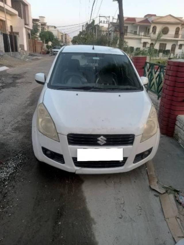 https://images10.gaadi.com/usedcar_image/4555910/original/processed_891da52b-4bd5-4119-84ec-dc174ad518d8.jpg?imwidth=6400