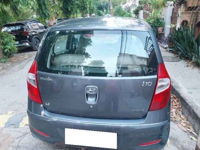 https://images10.gaadi.com/usedcar_image/4555912/original/processed_706cfe1b-39a5-469c-a944-013b506c3195.jpg?imwidth=6401