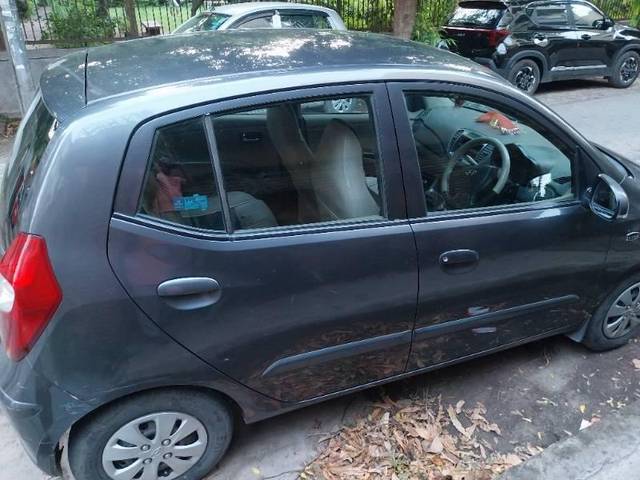 https://images10.gaadi.com/usedcar_image/4555912/original/processed_ef311a37-e95c-4496-b468-5a2f45e408b1.jpg?imwidth=6400