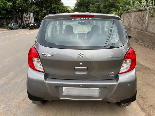 https://images10.gaadi.com/usedcar_image/4555950/original/processed_dd79f076985de08f74f8b909150cf800.jpg?imwidth=6402