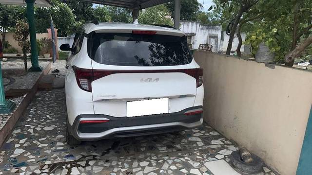 https://images10.gaadi.com/usedcar_image/4555954/original/processed_9413f6b8-4888-4cae-9691-c65b9eda2a6a.jpeg?imwidth=6401