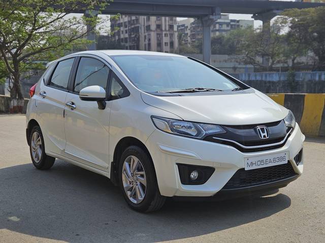 https://images10.gaadi.com/usedcar_image/4556004/original/processed_1207ea4b436b5c6f0323e37e6bc0aa37.jpg?imwidth=6400