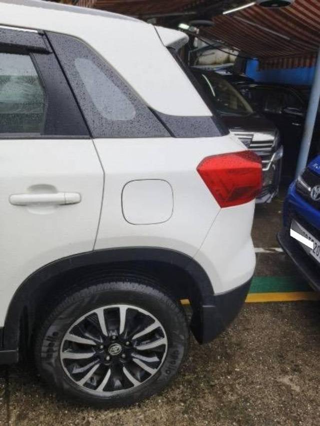 https://images10.gaadi.com/usedcar_image/4556011/original/processed_d461da32-9907-4729-a1cb-75b584a5322e.jpeg?imwidth=6400