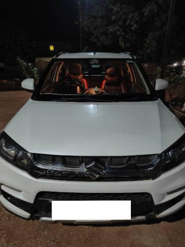 https://images10.gaadi.com/usedcar_image/4556015/original/processed_f2099b73-db7d-4661-b38d-18610b15ba5a.jpg?imwidth=6400