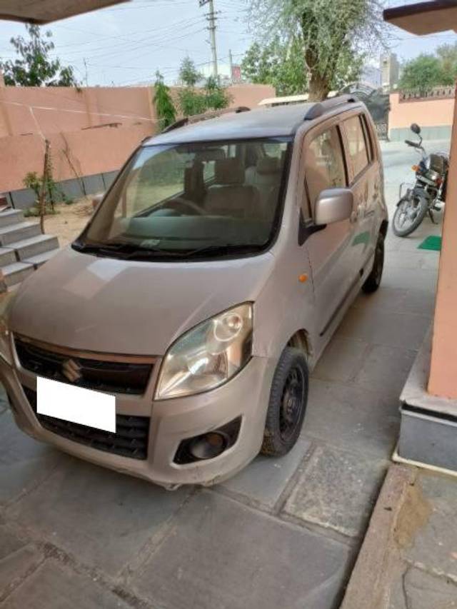 https://images10.gaadi.com/usedcar_image/4556020/original/processed_0b76d734-9028-43e2-b4a0-7bc01bc21422.jpg?imwidth=6400