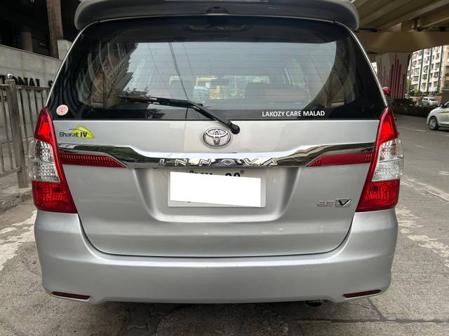 https://images10.gaadi.com/usedcar_image/4556036/original/processed_5696454bf1b0d41af6ef22696a4fe595.jpeg?imwidth=6401