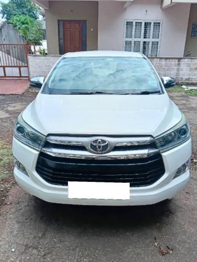 https://images10.gaadi.com/usedcar_image/4556041/original/processed_151b98eb-3e3b-4285-a066-a15dbf5d832c.jpg?imwidth=6400