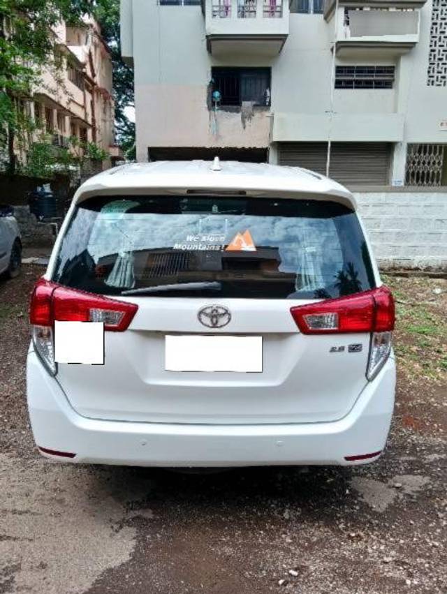 https://images10.gaadi.com/usedcar_image/4556041/original/processed_7b7cb414-dddb-4584-8670-07349a37f6d0.jpg?imwidth=6402