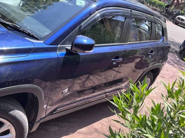 https://images10.gaadi.com/usedcar_image/4556042/original/processed_4235b041-2e7e-47c0-afa5-ceaf0009a303.jpeg?imwidth=6402