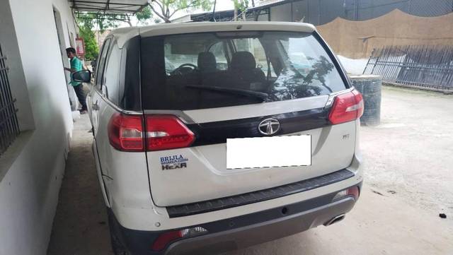 https://images10.gaadi.com/usedcar_image/4556109/original/processed_44b134fe-b34e-44e5-abba-b8510147e9dd.jpg?imwidth=6402