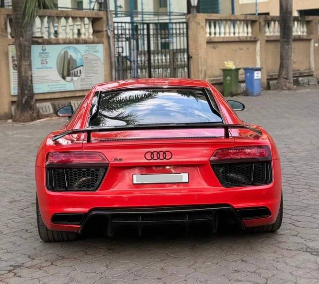 https://images10.gaadi.com/usedcar_image/4556112/original/processed_93819717-160d-4f76-8a93-eddfb71afb5c.jpg?imwidth=6401