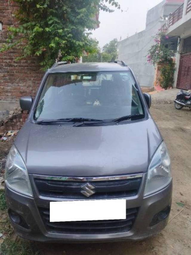 https://images10.gaadi.com/usedcar_image/4556174/original/processed_c33b23f9-0cf6-4a58-b77b-7b1950b86ab7.jpg?imwidth=6400