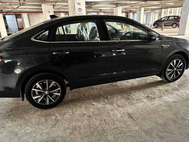 https://images10.gaadi.com/usedcar_image/4556188/original/processed_792a3da0-5d85-41d9-8e45-038cc6d94e76.jpeg?imwidth=6401