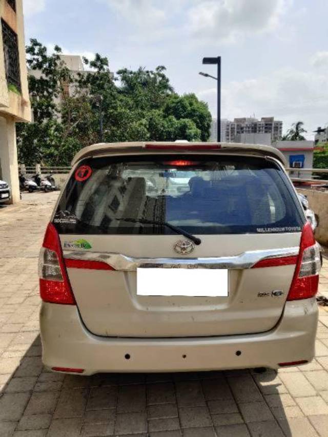 https://images10.gaadi.com/usedcar_image/4556190/original/processed_6d5ceec0-147b-4926-aecd-469d80d22c40.jpg?imwidth=6401