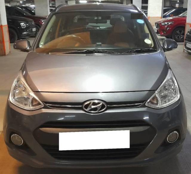 https://images10.gaadi.com/usedcar_image/4556210/original/processed_3da5fcad-3000-4817-87f2-e0985fc2efa8.jpg?imwidth=6402
