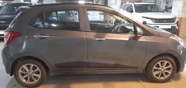 https://images10.gaadi.com/usedcar_image/4556210/original/processed_da34e9ef-4d74-49c6-b0de-c58e4df02f05.jpg?imwidth=6400