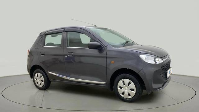 https://images10.gaadi.com/usedcar_image/4556228/original/119f53d72fdb767b3bea607f95b0084b.jpg?imwidth=6400
