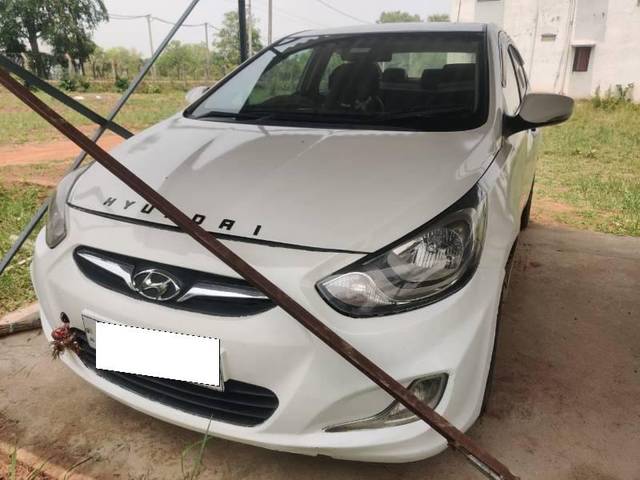 https://images10.gaadi.com/usedcar_image/4556239/original/processed_2fffb9c6-5c90-425f-ad4a-bb72288e11ea.jpg?imwidth=6400