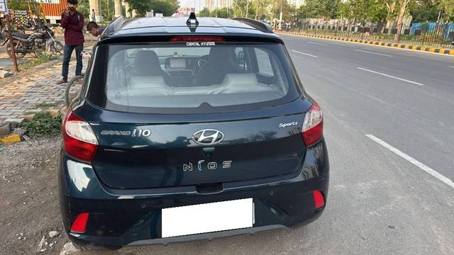 https://images10.gaadi.com/usedcar_image/4556250/original/processed_dea666da-fe2c-4a19-845e-f9f58dc81f82.jpg?imwidth=6401