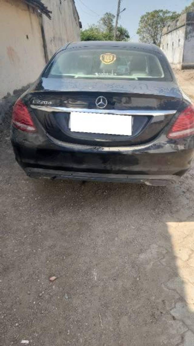 https://images10.gaadi.com/usedcar_image/4556252/original/processed_b45fe8fe-5264-476e-8135-f8af5092db6f.jpeg?imwidth=6401