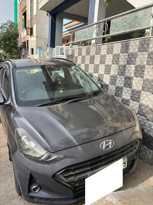 https://images10.gaadi.com/usedcar_image/4556269/original/processed_be49507a-6034-4053-8850-1ac660b33a3a.jpg?imwidth=6401