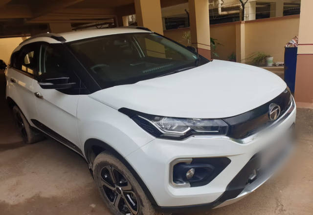 https://images10.gaadi.com/usedcar_image/4556297/original/c1839e20-8fec-4a70-9562-136d1a42fedb.?imwidth=6402