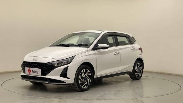 https://images10.gaadi.com/usedcar_image/4556347/original/e5c48744d87caf00904d2e2476999f06.JPG?imwidth=6400