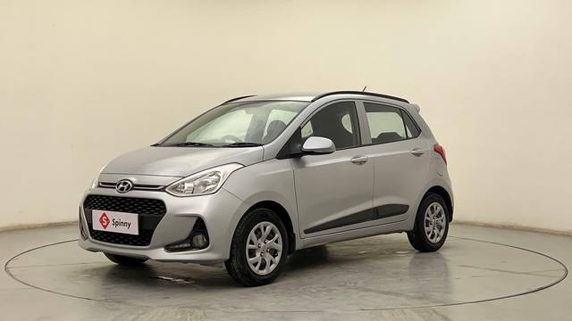 https://images10.gaadi.com/usedcar_image/4556348/original/452cc1a5c33c57a5bf01c2b1928a0267.JPG?imwidth=6400