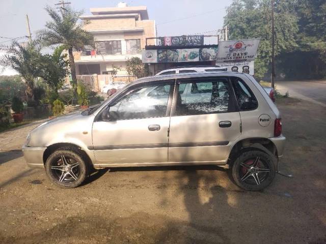 https://images10.gaadi.com/usedcar_image/4556417/original/processed_81f88afd-8206-420e-8437-861f0f07d382.jpg?imwidth=6402
