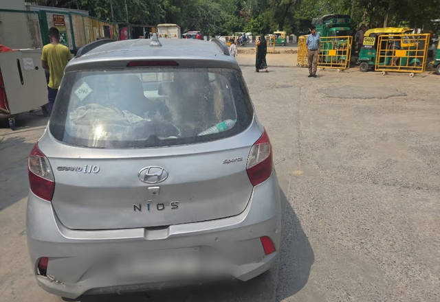 https://images10.gaadi.com/usedcar_image/4556418/original/4c613eca-09e0-464a-aa7d-011f9b271591.?imwidth=6401