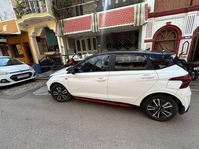https://images10.gaadi.com/usedcar_image/4556441/original/processed_3491d5cf-04a2-4595-86a9-2ed77dcfd099.jpeg?imwidth=6400