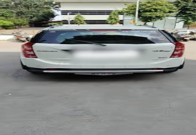 https://images10.gaadi.com/usedcar_image/4556464/original/9eda682d-7488-4ca5-902d-280348bad2a3.?imwidth=6401