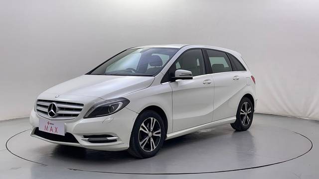 https://images10.gaadi.com/usedcar_image/4556467/original/73707547a8518797bf8dc1687c0aa311.JPG?imwidth=6400