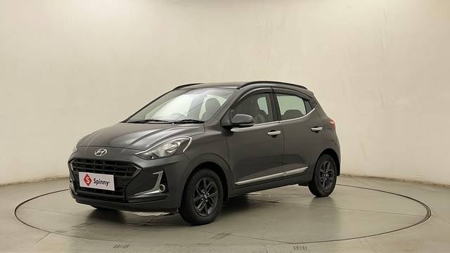 https://images10.gaadi.com/usedcar_image/4556479/original/9da828f2a81cf39685ee5d28b892db2d.JPG?imwidth=6400
