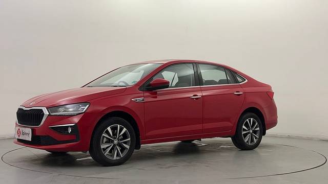 https://images10.gaadi.com/usedcar_image/4556517/original/de8a5494e176944b2912eb3c345cad7f.JPG?imwidth=6400