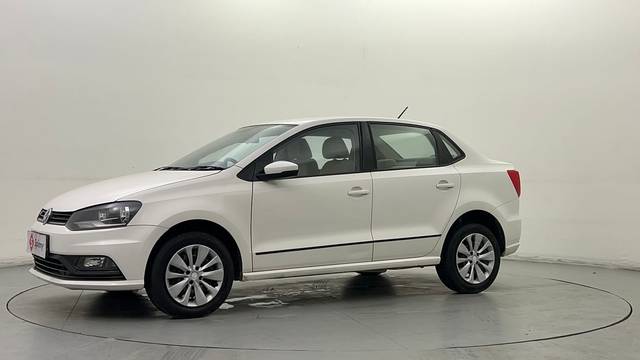https://images10.gaadi.com/usedcar_image/4556522/original/48c5357d56de07743afca0cc1b38be5c.JPG?imwidth=6400