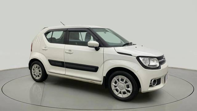 https://images10.gaadi.com/usedcar_image/4556539/original/43e6bb84247c522a84f01e3ac4d520b8.jpg?imwidth=6400